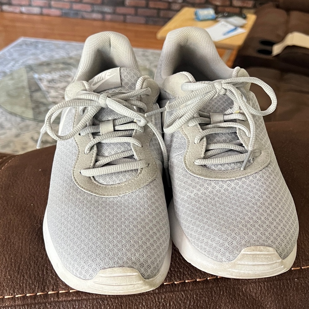Nike Light Gray Athletic Shoes